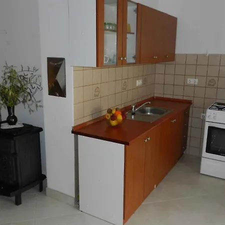 Two-bedroom In Malinska I *