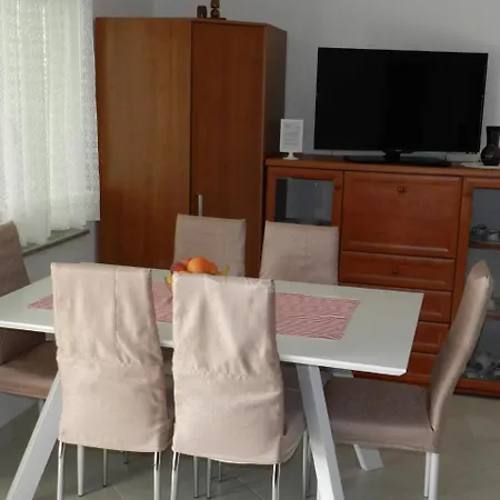 Lejlighed Two-bedroom In Malinska I