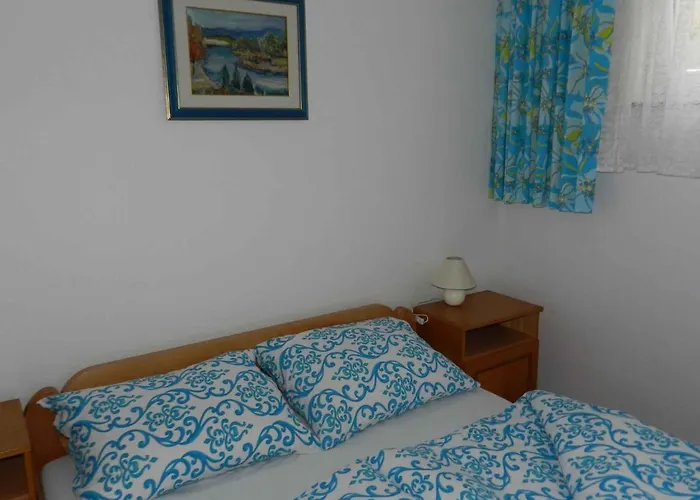 Two-bedroom In I Lägenhet