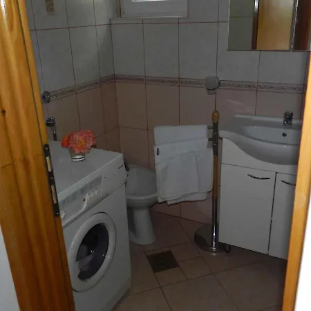 Two-bedroom In I *