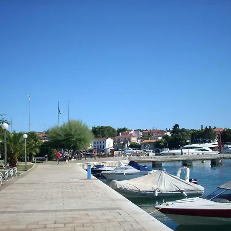 Two-bedroom In I * Malinska