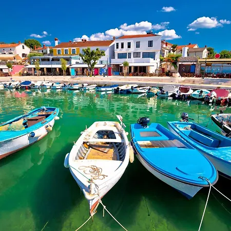 Two-bedroom In I Apartman Malinska