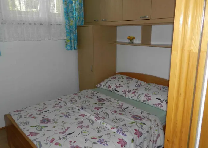 Two-bedroom In I * Malinska